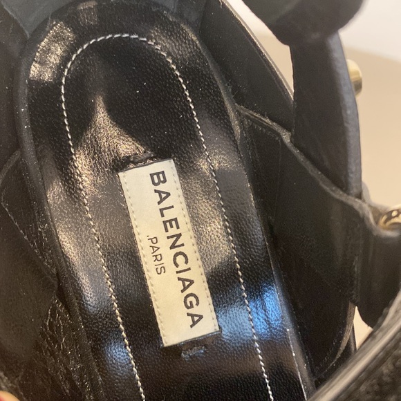 BALENCIAGA black wedge studded sandal. Size 36.5 - Picture 13 of 13